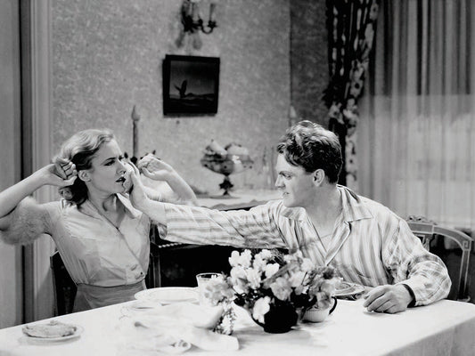 James Cagney & Mae Clark ‘Public Enemy’ 1931